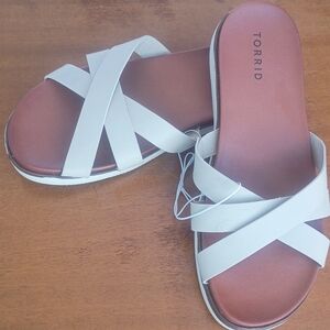 Torrid Sandals 9.5 Wide Width WW NWT New Black Strappy Summer Comfort ♋